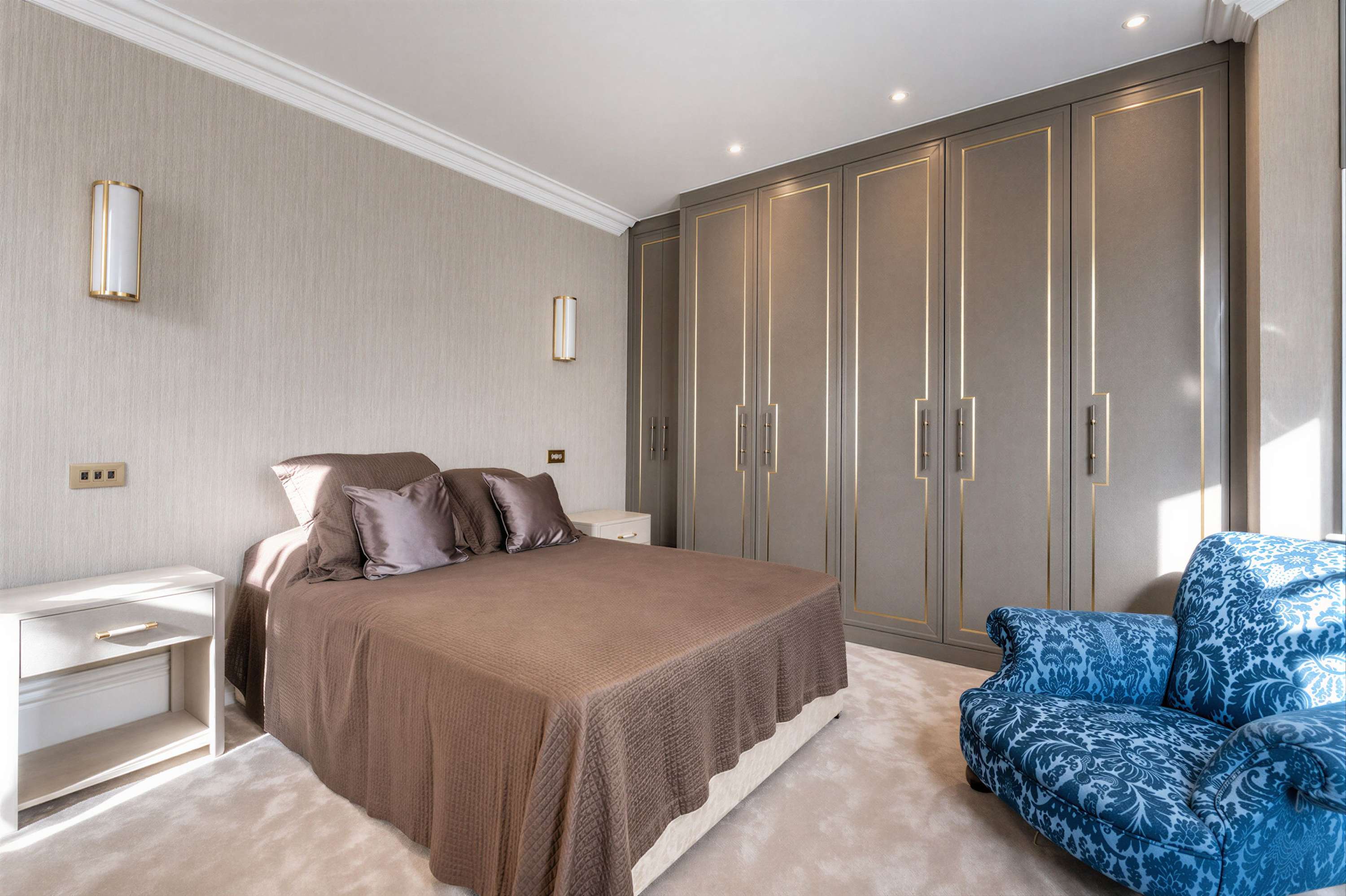 Grosvenor, Knightsbridge (TGV205) — photo 3